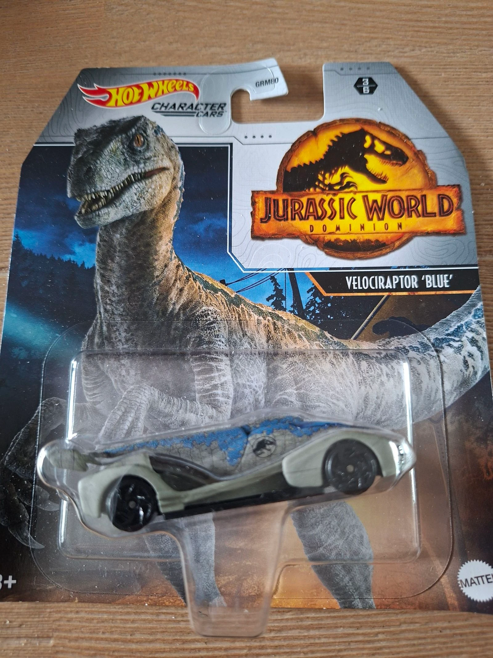 Hot Wheels Jurassic world Velociraptor blue